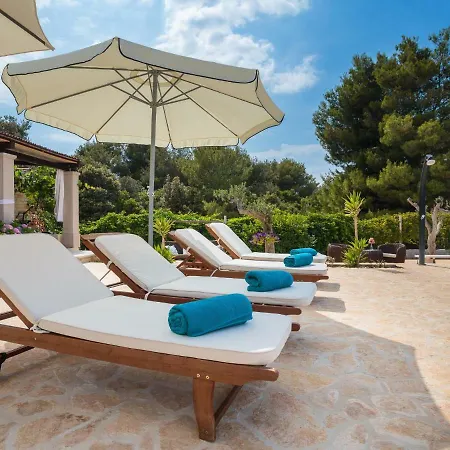 Holiday home Mutnik By Interhome