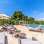 Mutnik By Interhome * Mirce