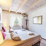 Mutnik By Interhome Mirce