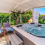 Mutnik By Interhome