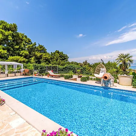Mutnik By Interhome