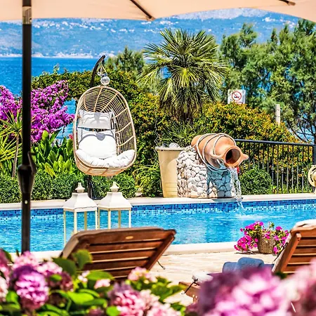 Mutnik By Interhome Mirce