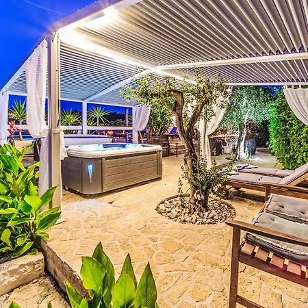 Mutnik By Interhome Дом отдыха Mirca (Brac)