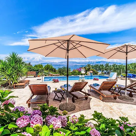 Mutnik By Interhome Mirca (Brac)