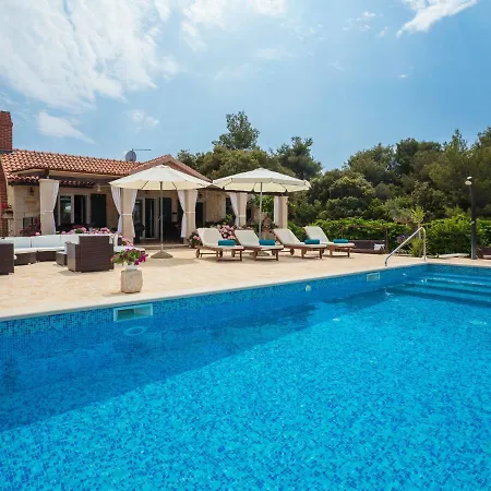 Holiday home Mutnik By Interhome