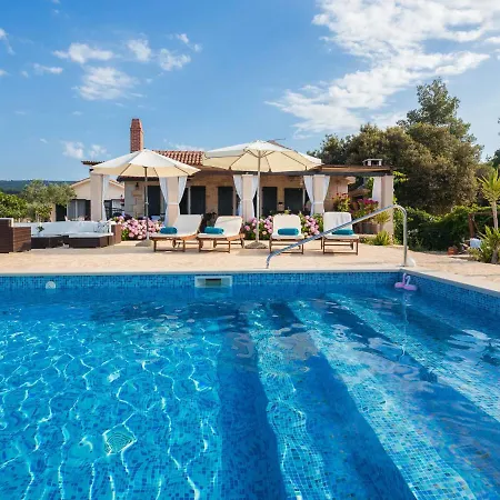 Mutnik By Interhome *