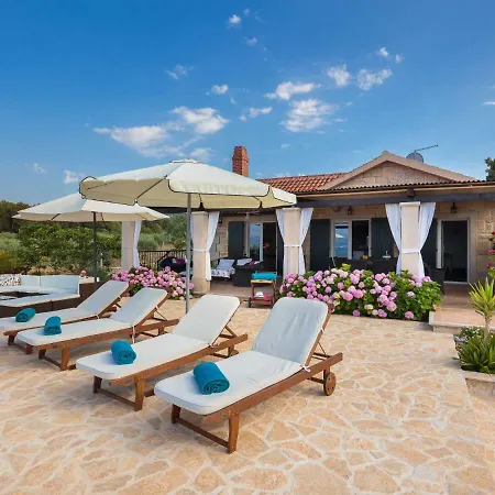 Mutnik By Interhome * Mirca (Brac)